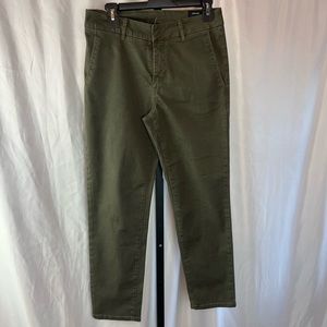 Vince Classic Chino Pant Surplus Army Green Color, size 27